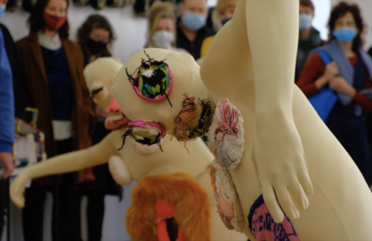 Bronwyn Hack live performance at Material World